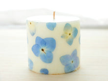 Load image into Gallery viewer, Ajisai Pressed Flower Soy Candle