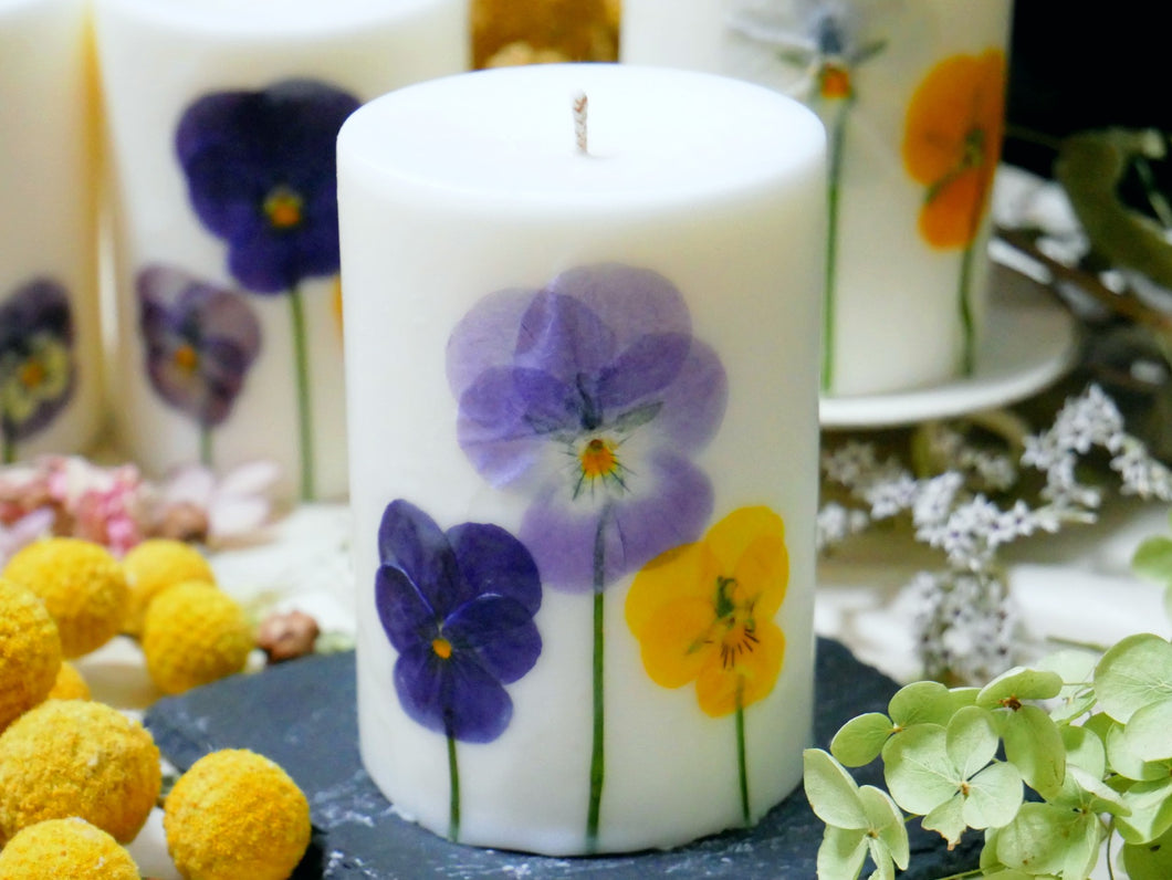 Viola Pressed Flower Soy Candle [Large]